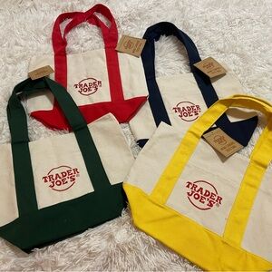 Trader Joe’s NWT Set of 4 Mini Tote Bags